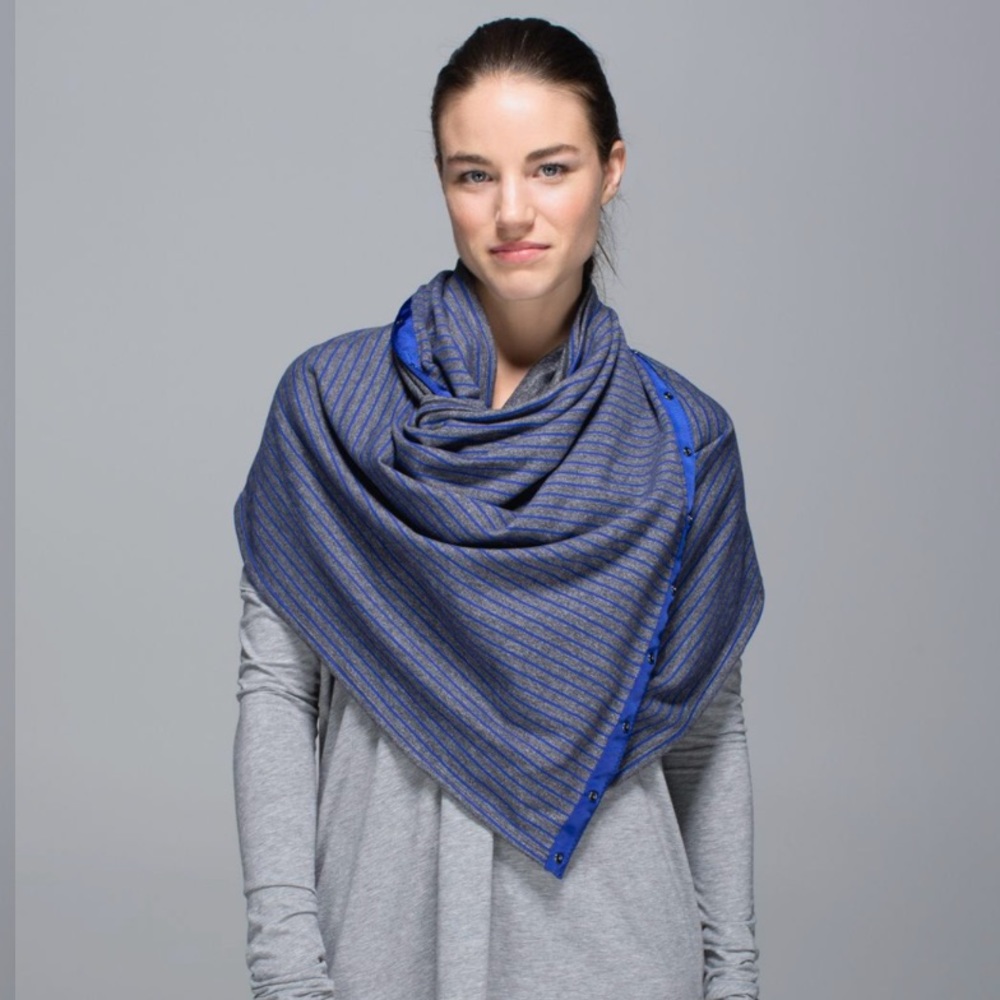 LULULEMON Vinyasa Scarf. LIKE NEW.